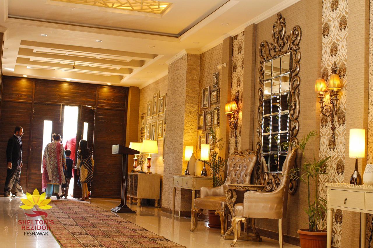 Hotel Shelton'S Rezidor Péšávar Exteriér fotografie